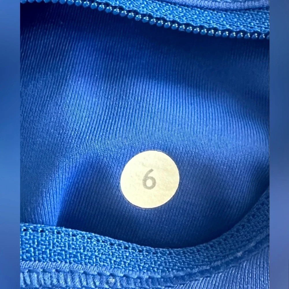 LULULEMON Cropped Blue Leggings